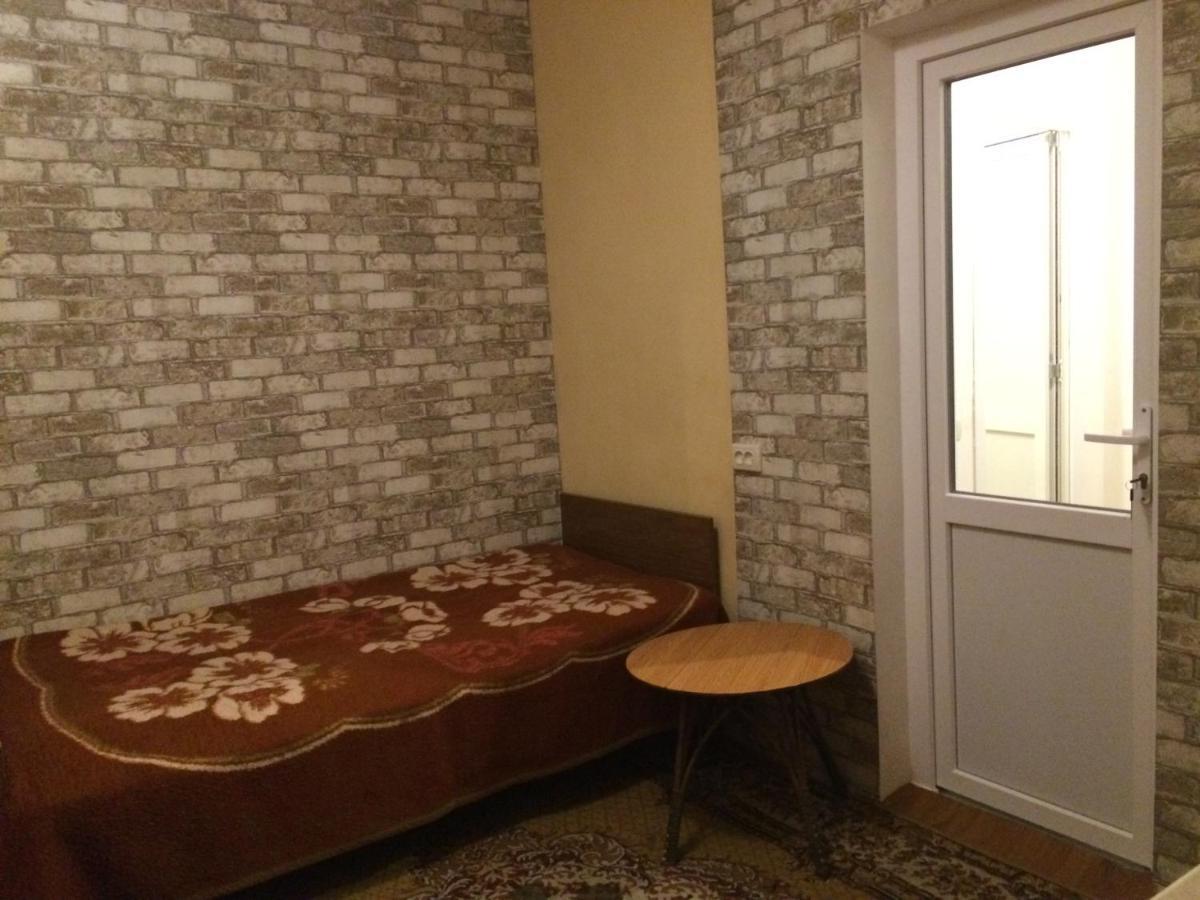 Сдам Комнату В Гостевом Домике 敖德萨 外观 照片